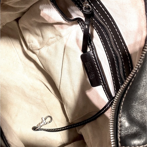 Michael Kors Astor Bag - Picture 10 of 13